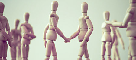 Стоит ли доверять незнакомцу? Стоит ли доверять незнакомцу?