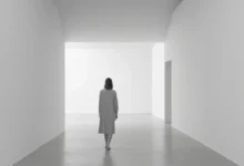 Невидимое Бремя: Влияние Эмоционального Пренебрежения в Детстве Невидимое Бремя: Влияние Эмоционального Пренебрежения в Детстве